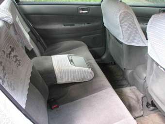2001 Toyota Vista Pics