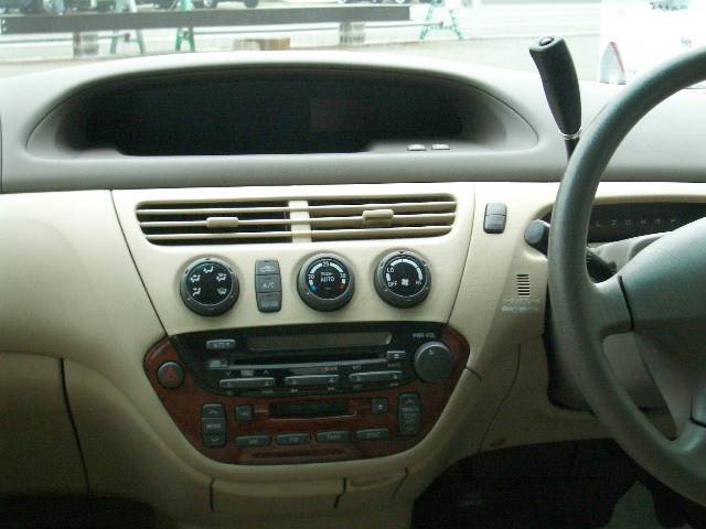 2002 Toyota Vista