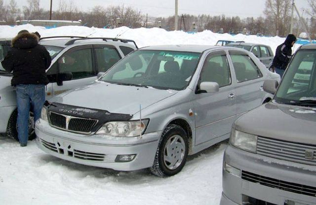 2002 Toyota Vista