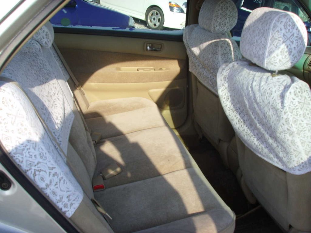 2002 Toyota Vista