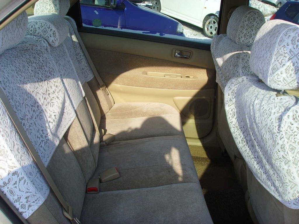 2002 Toyota Vista