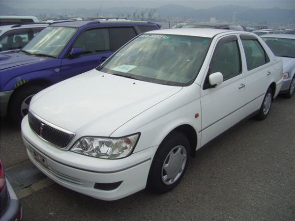 2002 Toyota Vista Photos