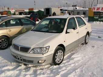 2002 Toyota Vista