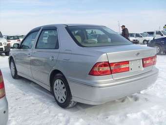 2002 Toyota Vista Pictures