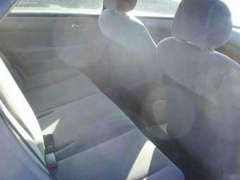 2002 Toyota Vista Photos