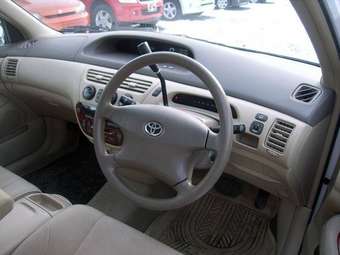 2002 Toyota Vista Pictures