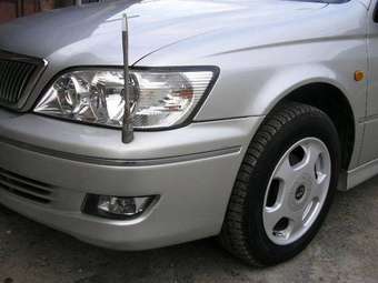 2002 Toyota Vista Images