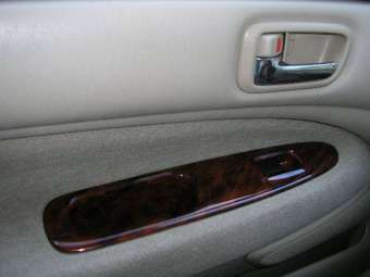 2002 Toyota Vista Pictures