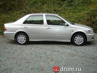 2002 Toyota Vista Images