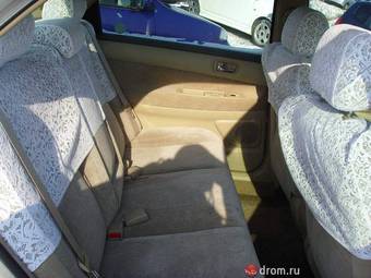 2002 Toyota Vista Pictures