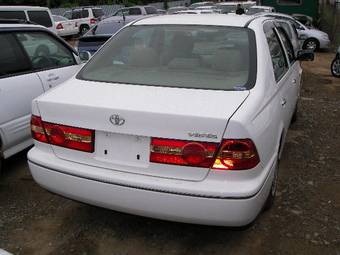 2002 Toyota Vista Photos