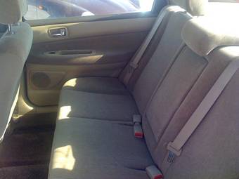 2002 Toyota Vista Photos