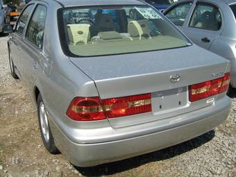 2002 Toyota Vista Photos