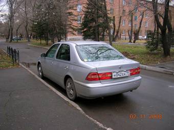 2002 Toyota Vista Pictures