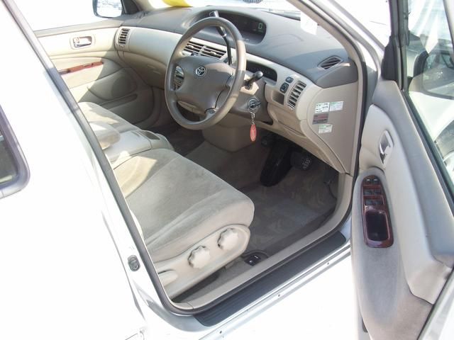 2003 Toyota Vista