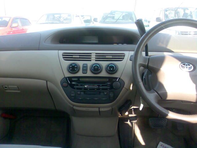 2003 Toyota Vista