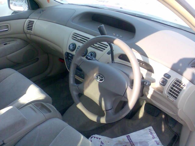 2003 Toyota Vista