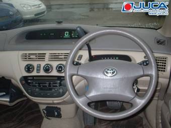 2003 Toyota Vista Pictures