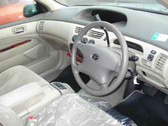 2003 Toyota Vista Photos