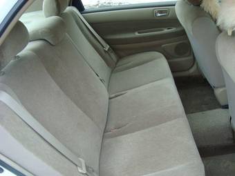 2003 Toyota Vista Photos