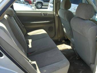 2003 Toyota Vista Photos