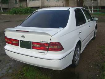 2003 Toyota Vista Photos