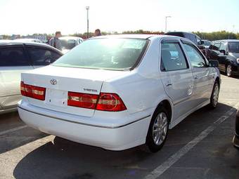 2003 Toyota Vista Pictures