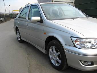 2004 Toyota Vista Photos