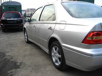 2004 Toyota Vista Photos