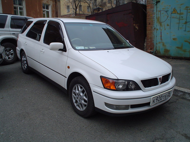 1998 Toyota Vista Ardeo Pictures
