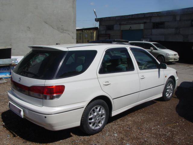 1999 Toyota Vista Ardeo