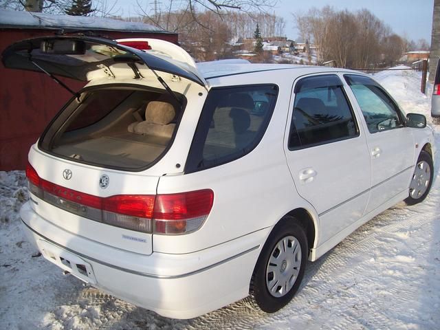 1999 Toyota Vista Ardeo