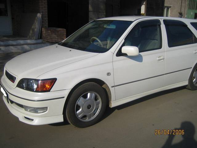 2000 Toyota Vista Ardeo