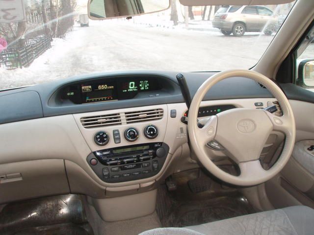 2000 Toyota Vista Ardeo