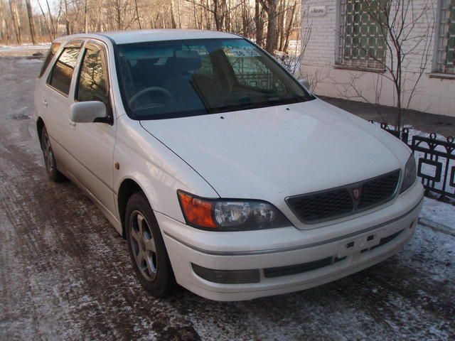 2000 Toyota Vista Ardeo