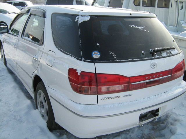 2000 Toyota Vista Ardeo