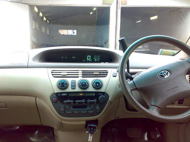 2000 Toyota Vista Ardeo