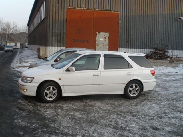 2002 Toyota Vista Ardeo