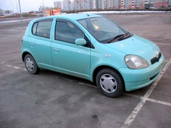 1999 Toyota Vitz