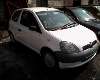 1999 Toyota Vitz