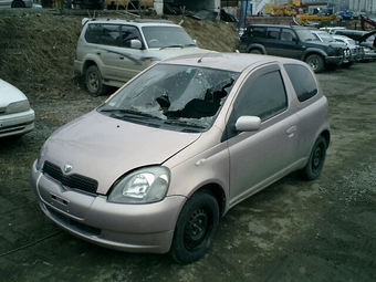 1999 Toyota Vitz