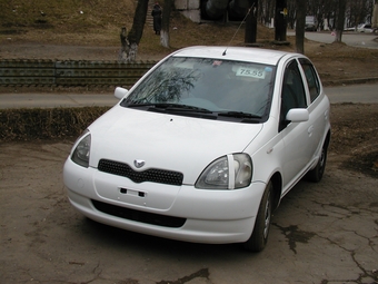 1999 Toyota Vitz