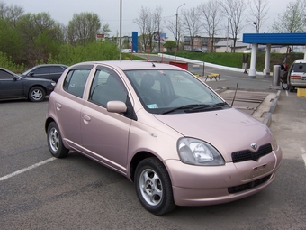 1999 Toyota Vitz