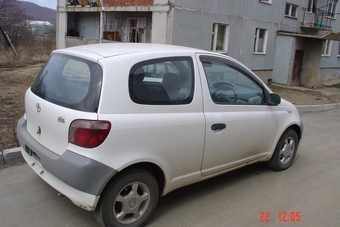 1999 Toyota Vitz