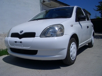 1999 Toyota Vitz