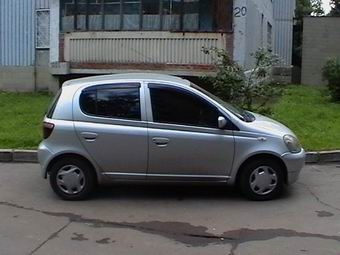 1999 Toyota Vitz