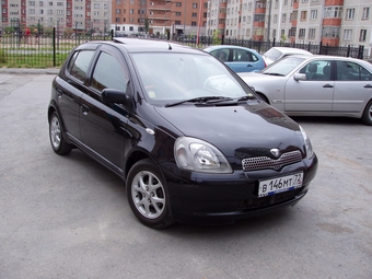 1999 Toyota Vitz