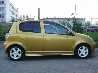 1999 Toyota Vitz