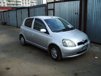 1999 Toyota Vitz