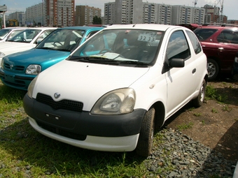 1999 Toyota Vitz